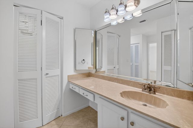 21691 Cypress Road 16b, Boca Raton, FL 33433