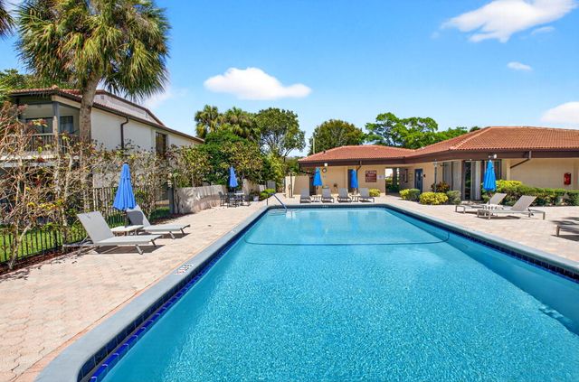 21691 Cypress Road 16b, Boca Raton, FL 33433