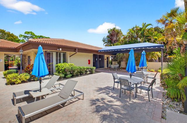 21691 Cypress Road 16b, Boca Raton, FL 33433