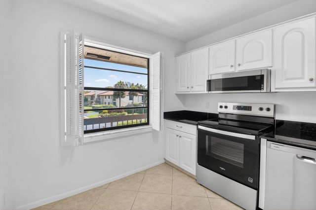 21691 Cypress Road 16b, Boca Raton, FL 33433