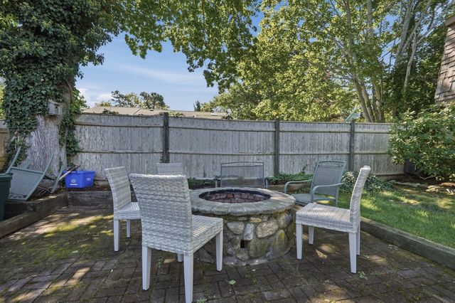 58 Cape Cod Avenue, Plymouth, MA 02360