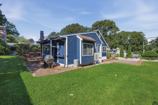 58 Cape Cod Avenue, Plymouth, MA 02360
