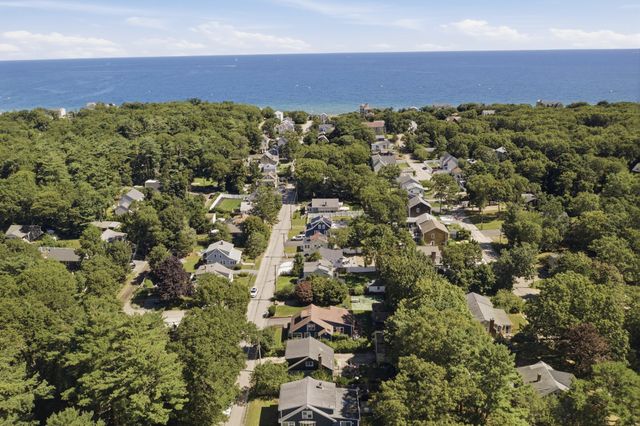 58 Cape Cod Avenue, Plymouth, MA 02360