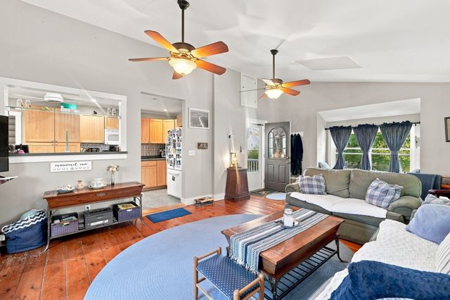 58 Cape Cod Avenue, Plymouth, MA 02360