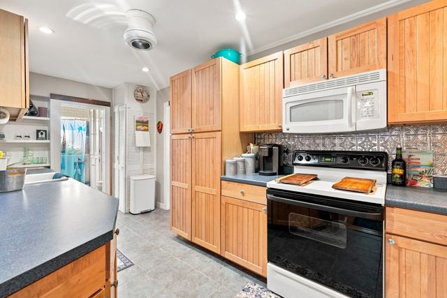 58 Cape Cod Avenue, Plymouth, MA 02360