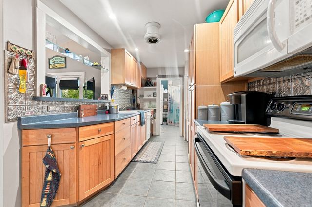 58 Cape Cod Avenue, Plymouth, MA 02360