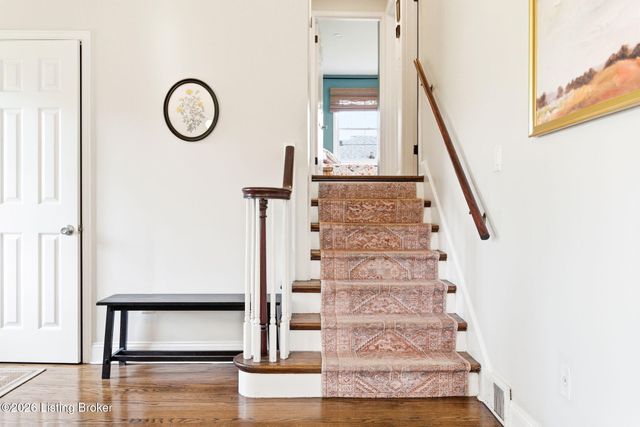 501 Brookview Rd, Louisville, KY 40207