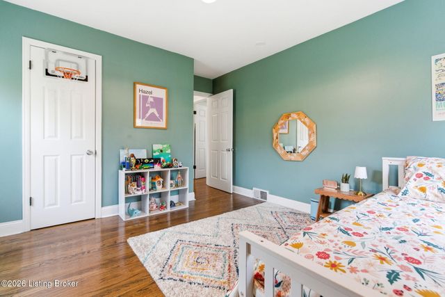 501 Brookview Rd, Louisville, KY 40207