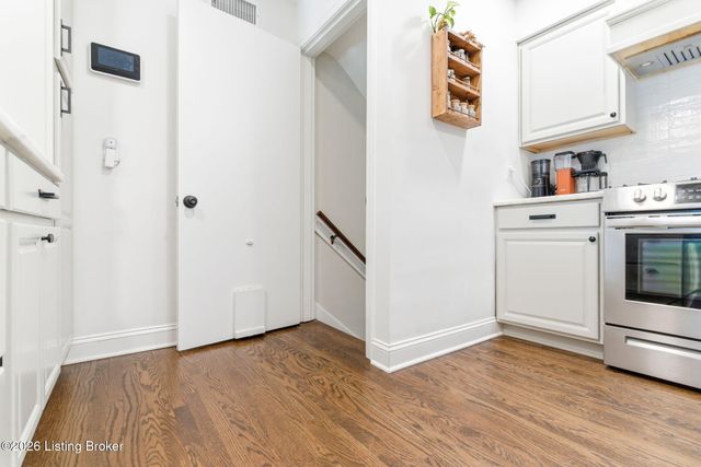 501 Brookview Rd, Louisville, KY 40207