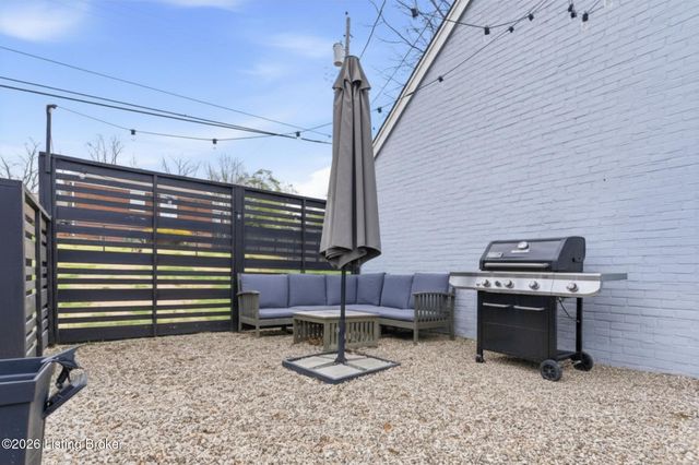 501 Brookview Rd, Louisville, KY 40207