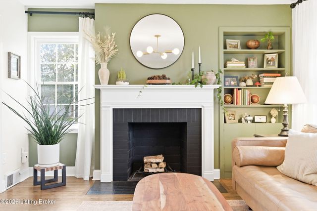 501 Brookview Rd, Louisville, KY 40207