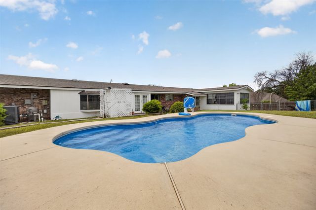 224 Billo Court, Weatherford, TX 76087