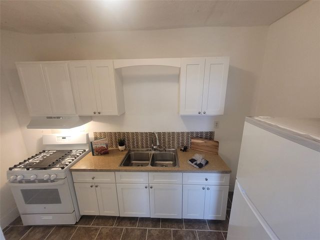 1415 Lombardy Street A, Houston, TX 77023