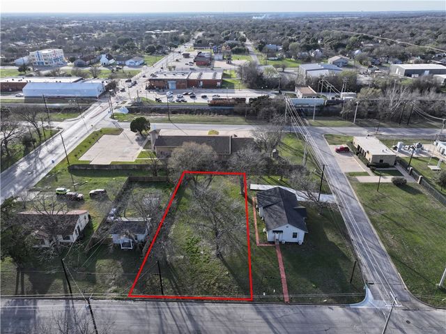 806 North Washington Avenue, Bryan, TX 77803