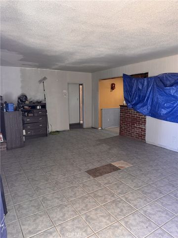 6085 Bain, Jurupa Valley, CA 91752