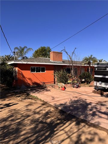 6085 Bain, Jurupa Valley, CA 91752