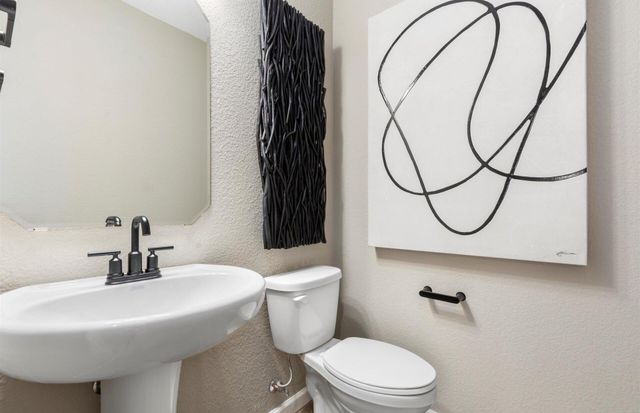 8340 Steinbeck Way NW, Albuquerque, NM 87120