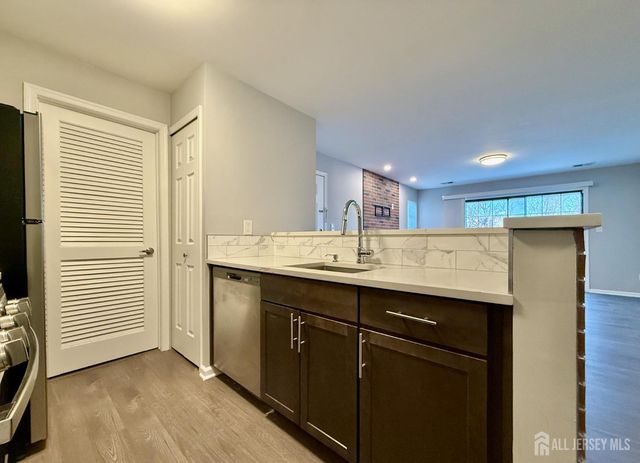 263 Crosspointe Drive, East Brunswick, NJ 08816