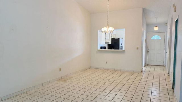 762 KINGS COVE COURT, Orlando, FL 32807