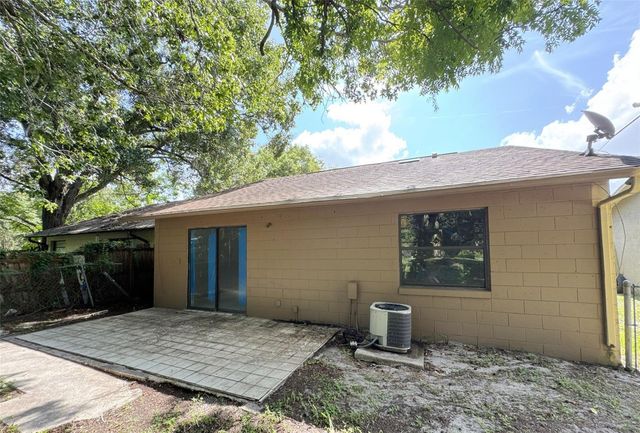 762 KINGS COVE COURT, Orlando, FL 32807