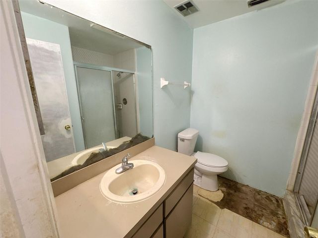 762 KINGS COVE COURT, Orlando, FL 32807