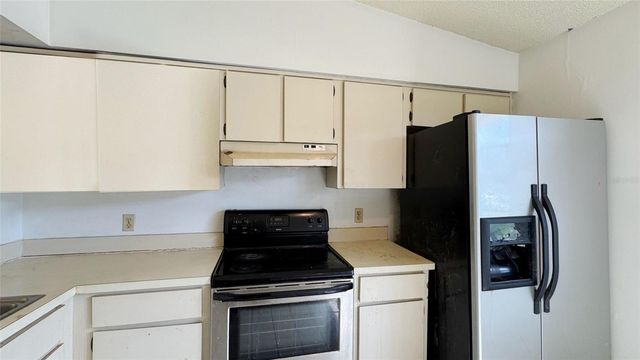 762 KINGS COVE COURT, Orlando, FL 32807