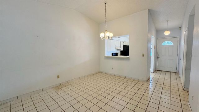 762 KINGS COVE COURT, Orlando, FL 32807