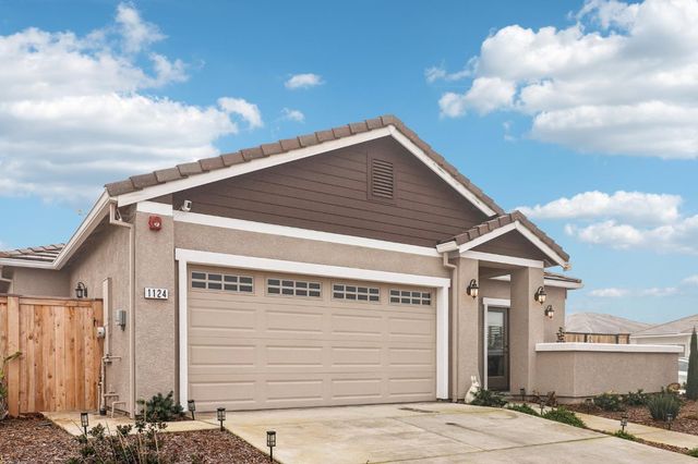 1124 Palmer Rd, Galt, CA 95632