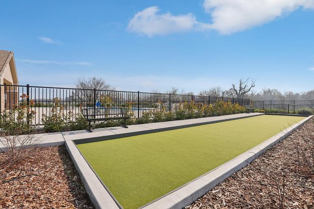 1124 Palmer Rd, Galt, CA 95632