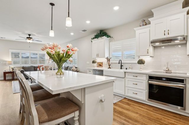 1124 Palmer Rd, Galt, CA 95632