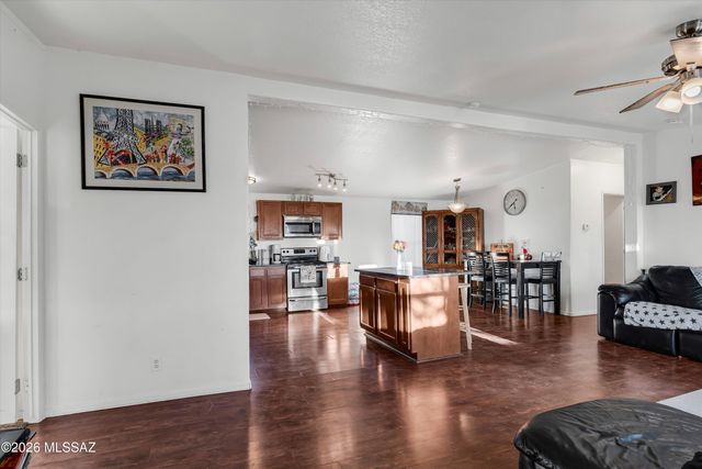 7731 N Steele Drive, Tucson, AZ 85743