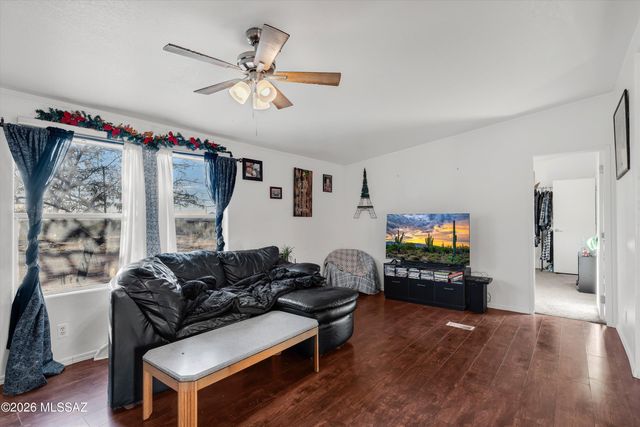 7731 N Steele Drive, Tucson, AZ 85743