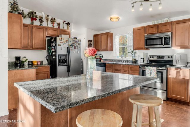 7731 N Steele Drive, Tucson, AZ 85743