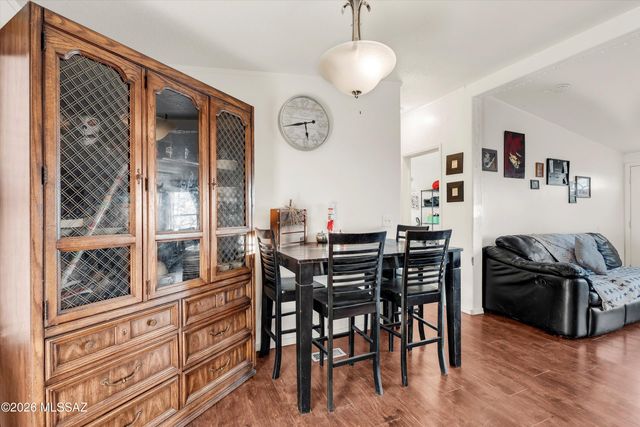 7731 N Steele Drive, Tucson, AZ 85743