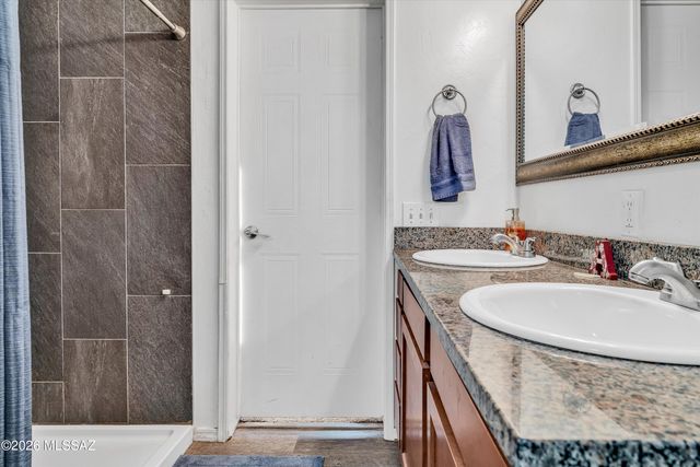 7731 N Steele Drive, Tucson, AZ 85743