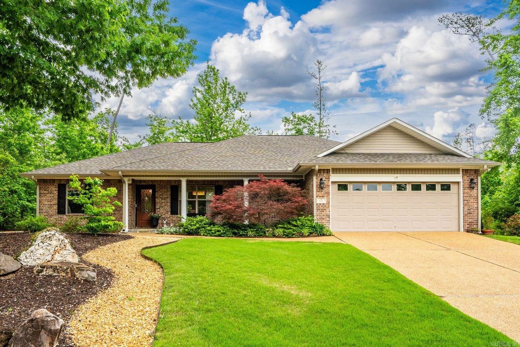 56 Mano Way, Hot Springs, AR 71909