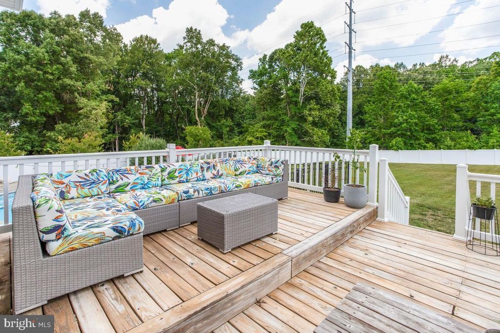 Image 20 of property listing at 3135 LEOLA HELEN WAY, Huntingtown, MD 20639