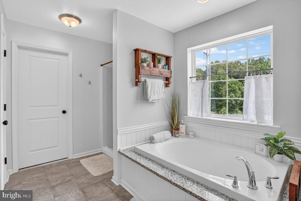 Image 31 of property listing at 3135 LEOLA HELEN WAY, Huntingtown, MD 20639