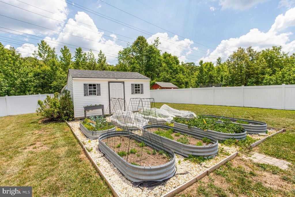 Image 51 of property listing at 3135 LEOLA HELEN WAY, Huntingtown, MD 20639