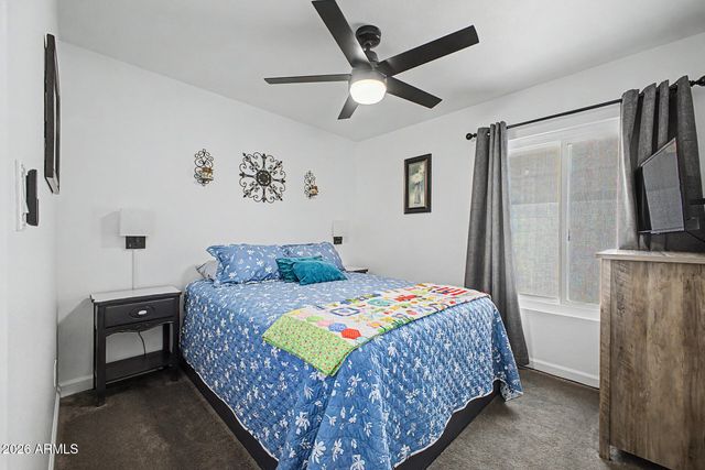 2203 W EL Moro Avenue, Mesa, AZ 85202