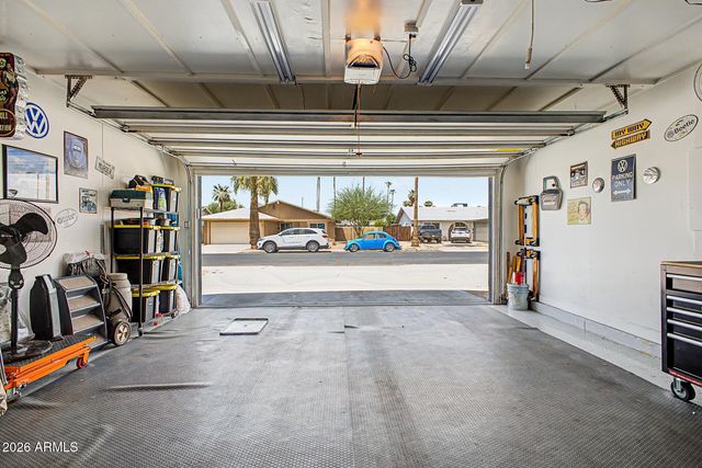 2203 W EL Moro Avenue, Mesa, AZ 85202