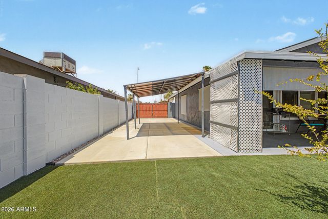 2203 W EL Moro Avenue, Mesa, AZ 85202