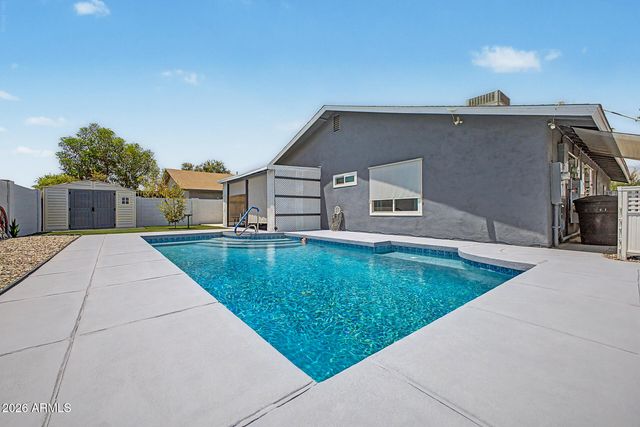 2203 W EL Moro Avenue, Mesa, AZ 85202