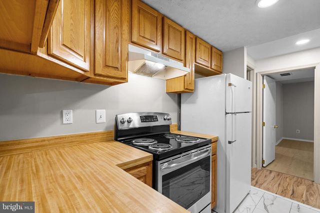 7100 OLD CHAPEL DR, Bowie, MD 20715