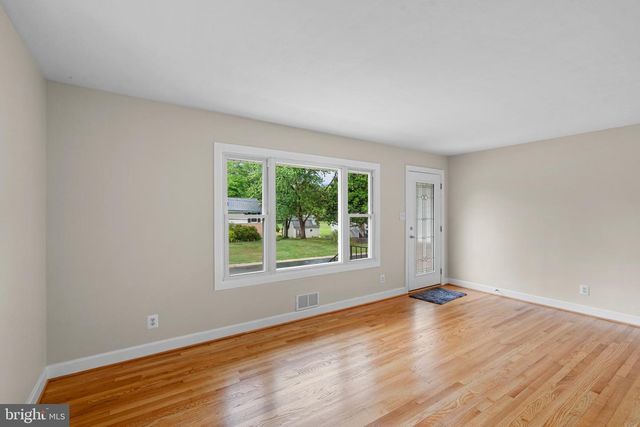 7100 OLD CHAPEL DR, Bowie, MD 20715