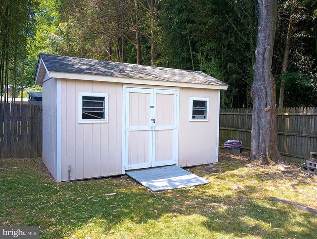 7100 OLD CHAPEL DR, Bowie, MD 20715