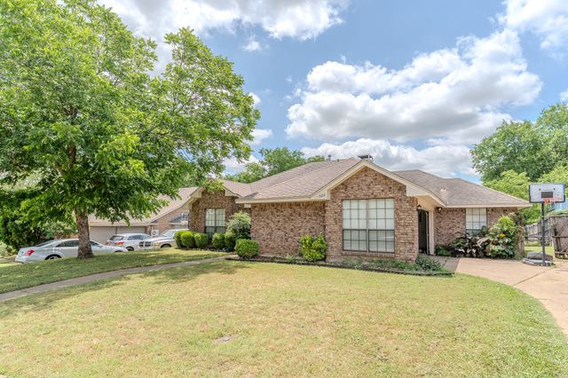 522 E Lanett Drive, Desoto, TX 75115