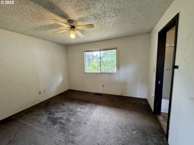 904 Se 205TH Dr, Gresham, OR 97030