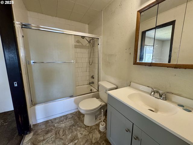 904 Se 205TH Dr, Gresham, OR 97030