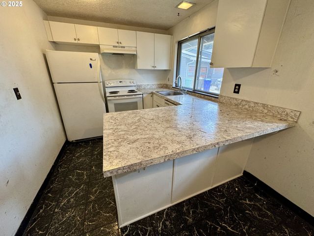 904 Se 205TH Dr, Gresham, OR 97030